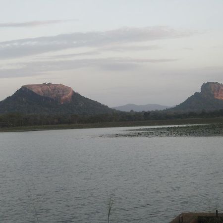 Welimaluwa Resort Sigiriya Kibissa Bagian luar foto